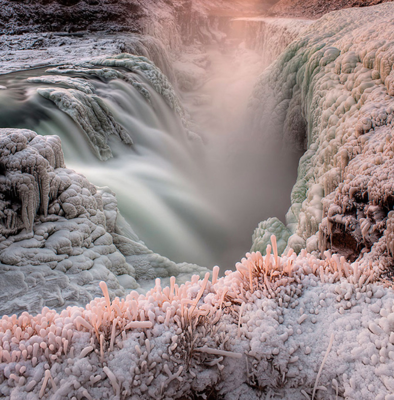 waterfall_iceland.jpg