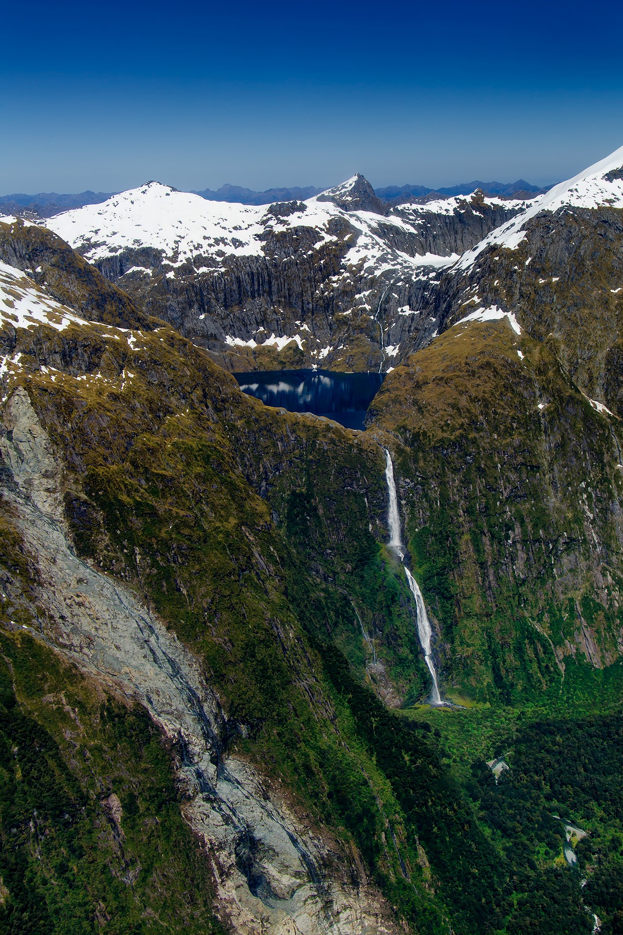 sutherland_falls_3.jpg